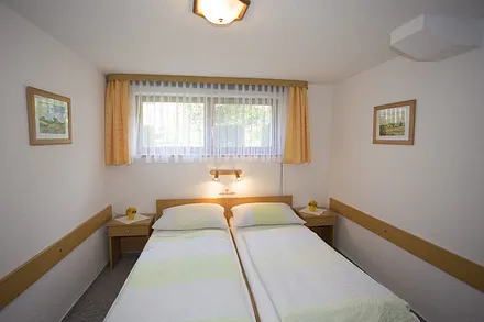 Schlafzimmer 1 der Wohnung 1