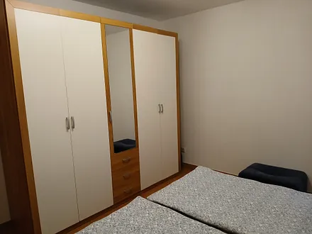 Schlafzimmer mit 2 Einzelbetten