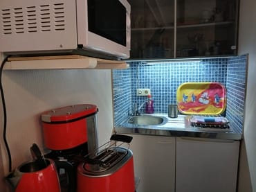 Kochnische mit E- Geräten