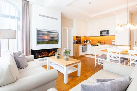 Wohn-, Ess- und Kochbereich