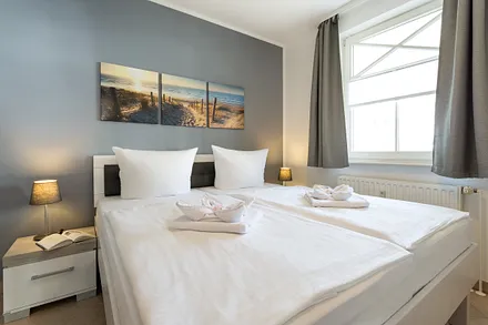 Schlafzimmer mit Doppelbett - gute Nacht ...