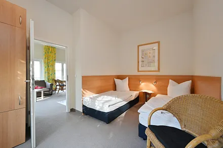 Schlafzimmer 2  Bett je 90*200cm