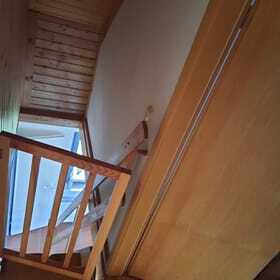 Sicherungstür in der 1. Etage vor der Treppe