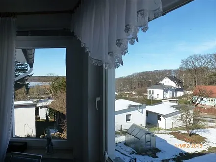 Winter, hinten sehen Sie den Kirchberg und den Schmachtersee.