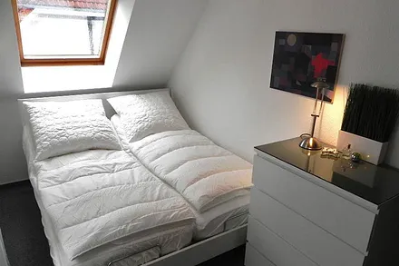Zweites Schlafzimmer  mit Doppelbett