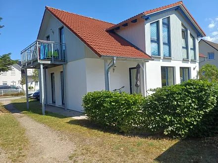 Balkon und Außenansicht
