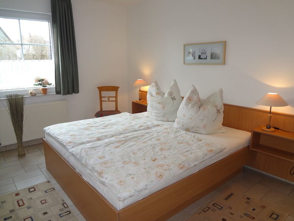 FeWo Utkiek - 3-Zimmer-Ferienwohnung Utkiek - Prerow, Fischland-Darss