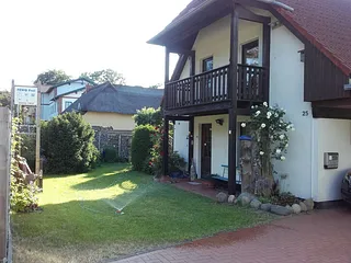 Bild: Fewo Fischer mit Fahrrädern und WLAN-Zugang