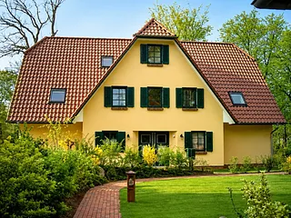 Bild: Hochwertige großzügige Dachgeschoßwohnung am Deich