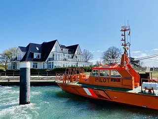 Bild: Residenz Lotsenhaus, am Kreuzfahrtterminal