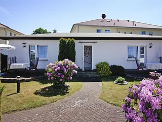 Bild: BUNGALOWS  AM TEICH