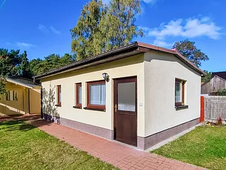Bild: Bungalow am Waldesrand
