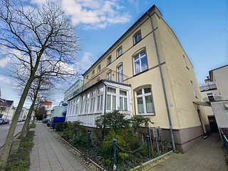 Bild: Ferienappartement mit Kirchturmblick