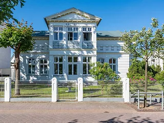 Bild: Villa Emanuel mit Meerblick