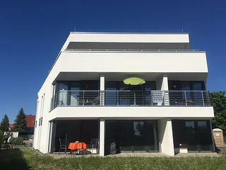 Bild: STRELASUNDBLICK  FeWo mit Wallbox für E-Auto