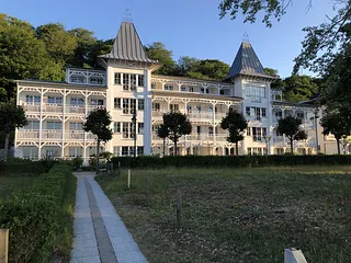 Bild: Apartmenthaus Seeschloss