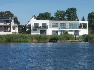 Bild: Ferienwohnung mit Peeneblick