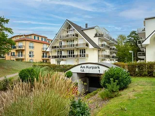 Bild: helle FeWo (Luise) erste Reihe, zwei Balkone