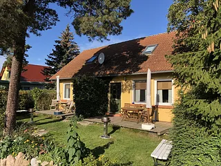 Bild: Ferienhaus JoJo in Glowe, 150 m zum Strand !!