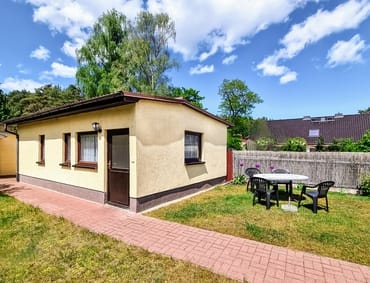 Bild: Bungalow am Waldesrand