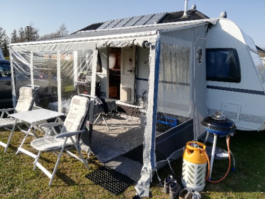 Markise med sider og front