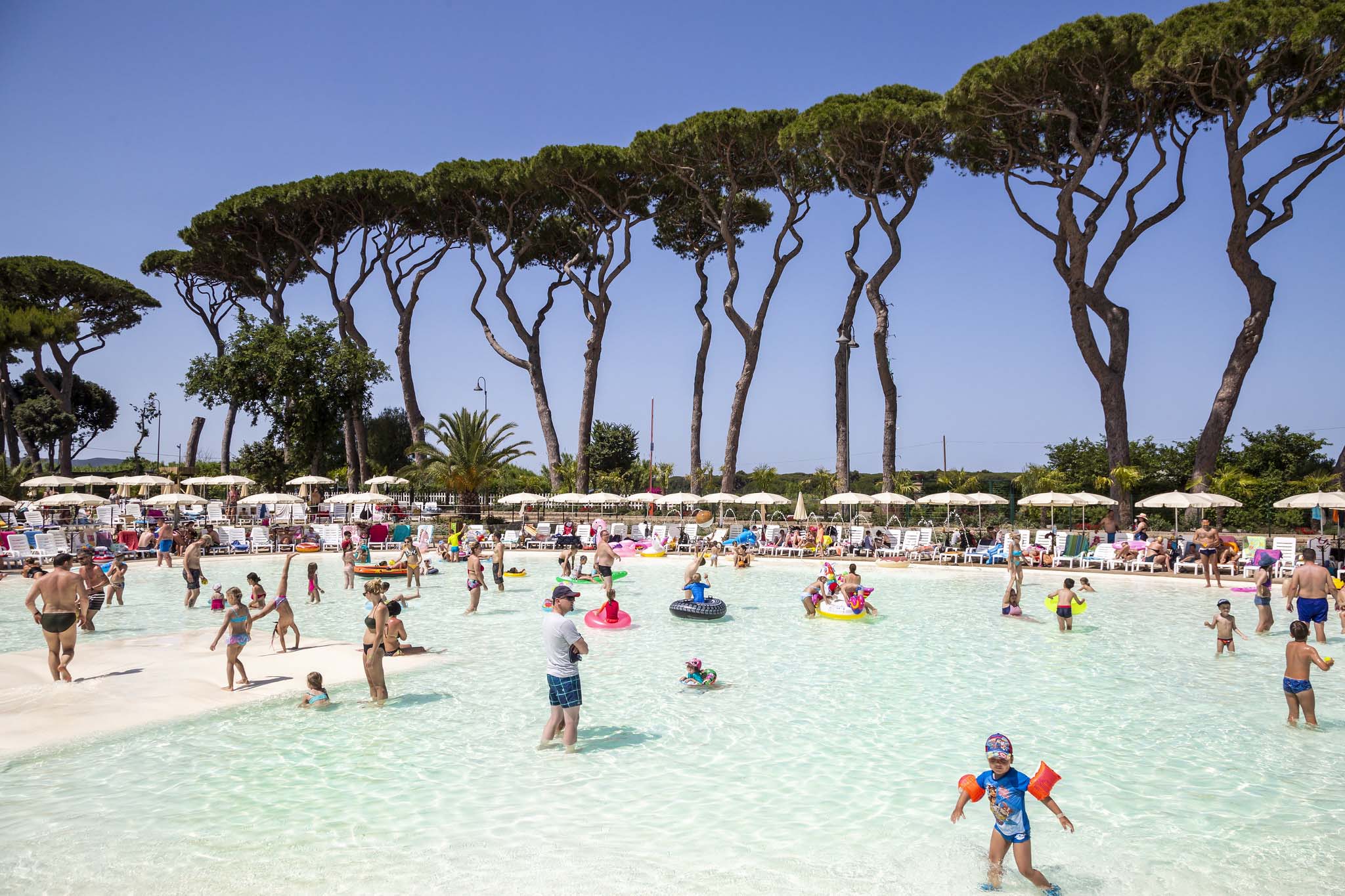 Piscina Laguna Piscina laguna al Park Albatros Village camping