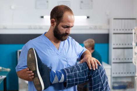 Diz Kireçlenmesi Nedeniyle Ameliyat Olmadan Önce Tekrar Düşünün!