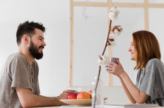 iliskilerde-saglikli-iletisim-icin-pratik-oneriler