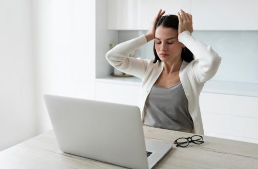 tukenmislik-sendromu-yasiyor-olabilir-misiniz-is-yasam-dengesi-icin-gercekci-5-oneri