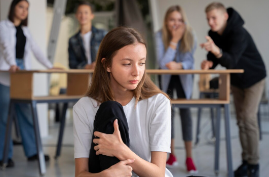 Akran Zorbalığı - Uzm. Psk. Merve Şeflekçi