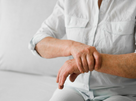 romatizmal-hastaliklara-fonksiyonel-tip-yaklasimi-uzm-dr-sukriye-huma-tasci