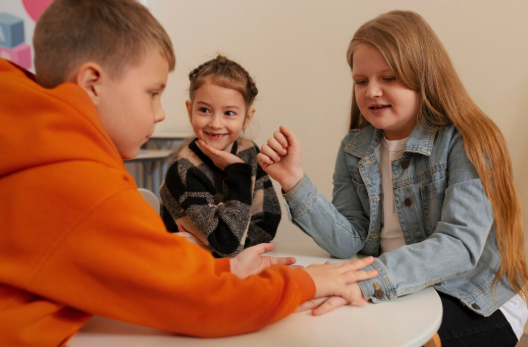 Çocuklarda Arkadaşlık Becerilerini Destekleme Rehberi - Psk. Beyza Aşan
