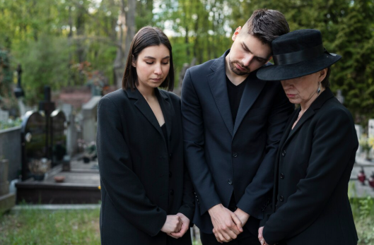 Yas Nedir? Kaybın Psikolojik Boyutu - Psk. Göze Kaçmazoğlu