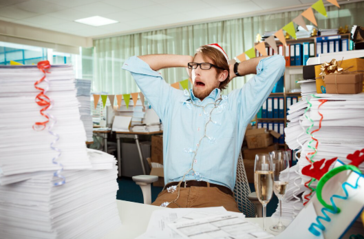 Aynı Anda Her Şeyi Yapıyorum" Yanılgısı: İş Dünyasında Multitasking Gerçeği - Uzm. Psk. Esra Özel