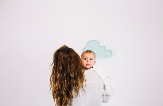 Kalp Atışından Önce Başlayan Tanışıklık: Anne ve Bebek Arasındaki Görünmez Bağ - Uzm. Psk. Esra Özel