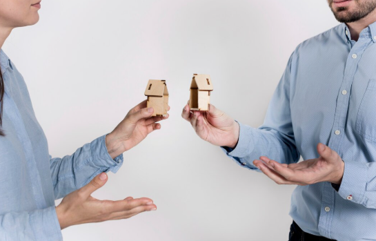 İlişkinin "Nükleer Seçeneği": Neden Sürekli Ayrılığı Gündeme Getirir? - Psk. Bülent İçgüdel