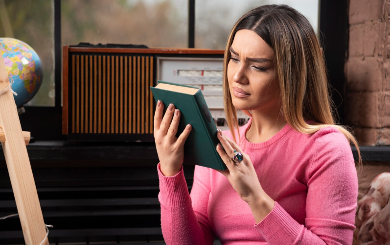 Eleştirel İç Ses: Kendinizle Nasıl Konuşuyorsunuz? - Psk. | Bilim Uzmanı Aslı Özbek