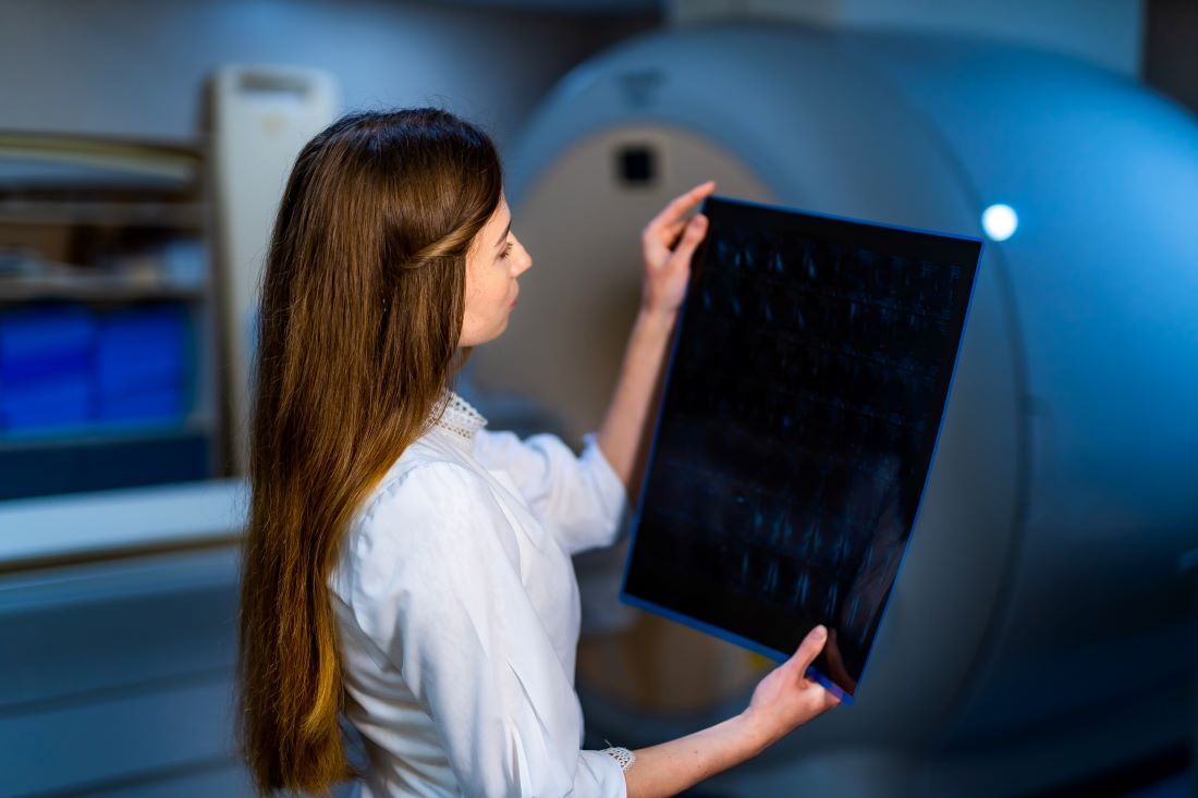 Remisión a estudios de radiología e imagen