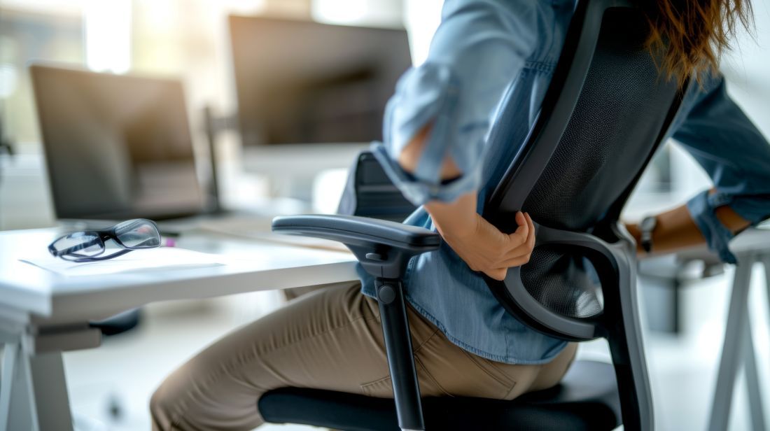 Sedentarismo y lumbago: cómo tu silla puede ser tu peor enemigo