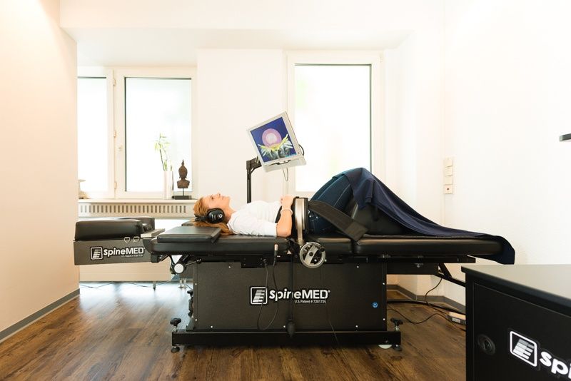 mit-sanfter-dehntechnik-bandscheiben-retten