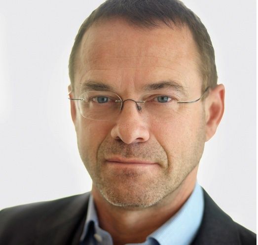 prof-dr-med-manuel-e-cornely-im-jameda-interview