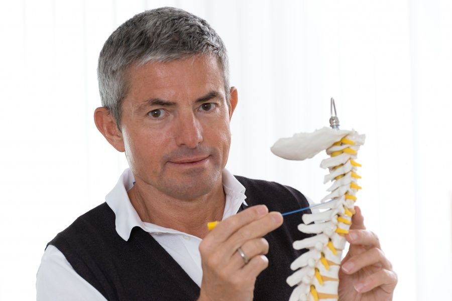 herr-dr-schneiderhan-im-jameda-interview