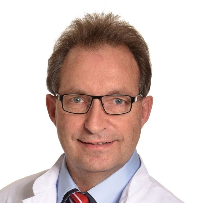 herr-dr-med-stefan-schill-im-jameda-interview