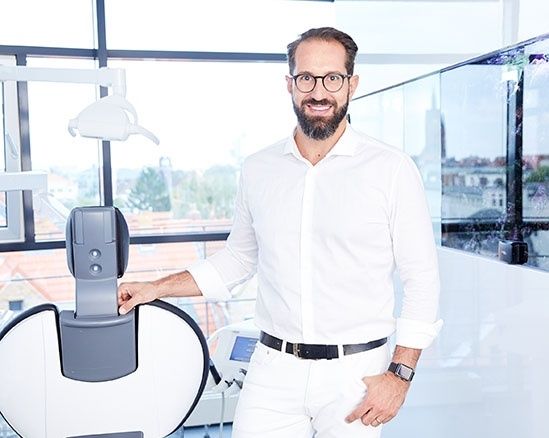 herr-dr-wayel-deeb-im-jameda-interview