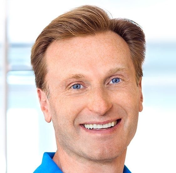 herr-charles-a-smith-im-jameda-interview