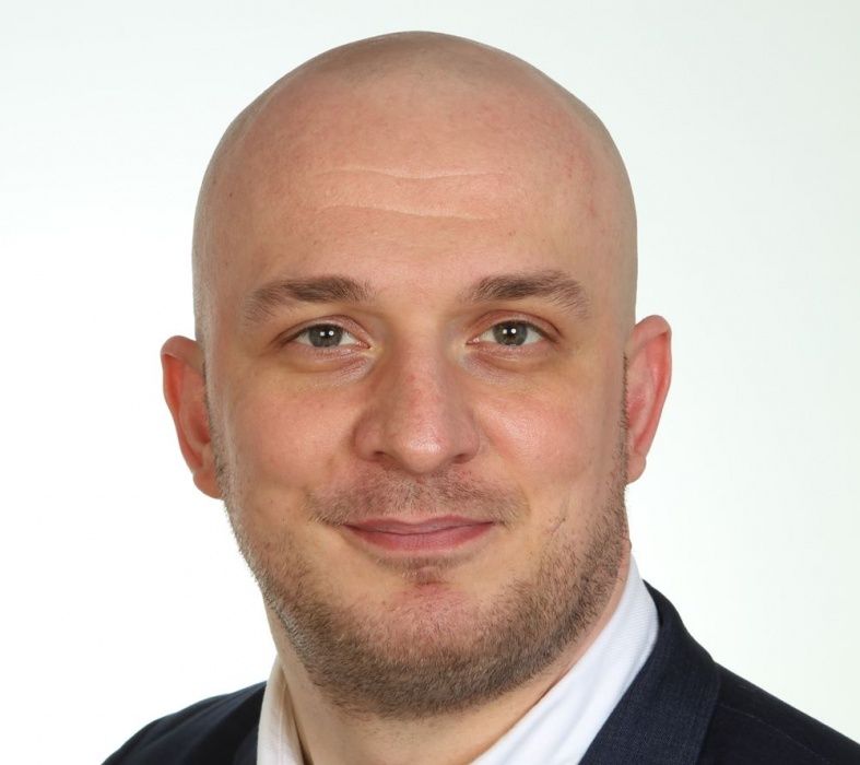 herr-dr-med-alexandru-marinescu-im-jameda-interview