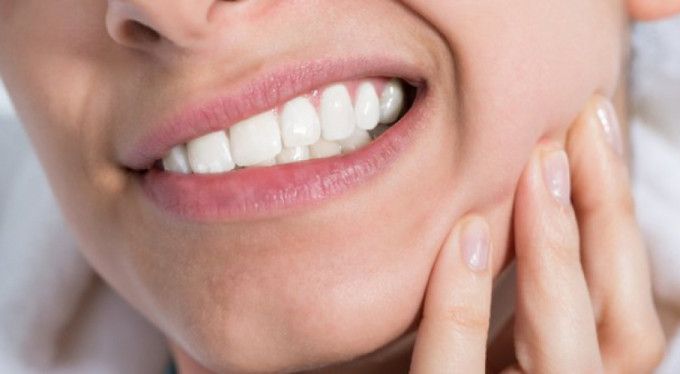 Diş Hassasiyeti Neden Olur?
