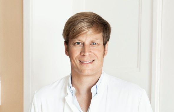 dr-med-simon-ahrens-im-jameda-interview