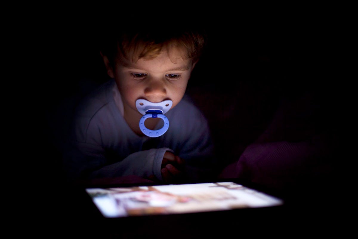 Erken Yaşta Ekranla Büyüyen Çocuk