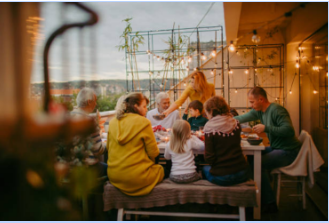 Eyvah! Akşam Yemeğe Gideceğim!